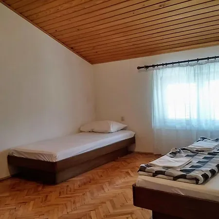 דירה Holiday Apartment 1 *