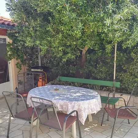 Holiday Apartment 1 דירה