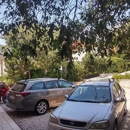 Holiday Apartment 1 דירה